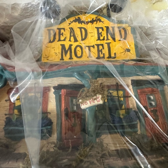 Department 56 Dead End Motel with Vibrant Orange and Blue